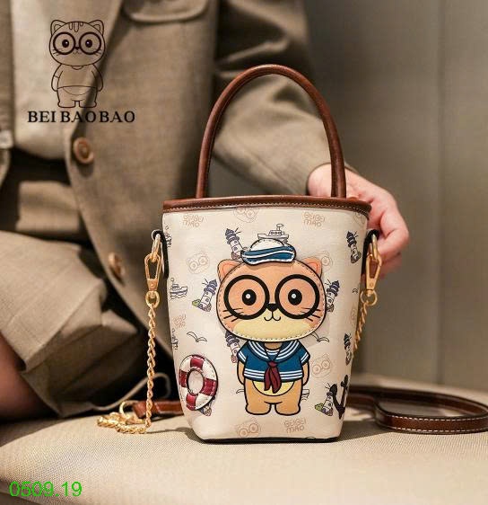 25HA0509.19 - TÚI XÁCH XÔ BAOBAO MINI