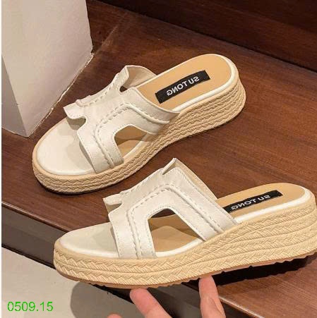 25HA0509.15 - DÉP ĐẾ XUỒNG THỜI TRANG