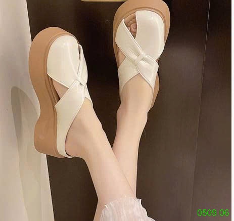 25HA0509.06 - SỤC NỮ XỎ NGÓN ĐẾ DÀY