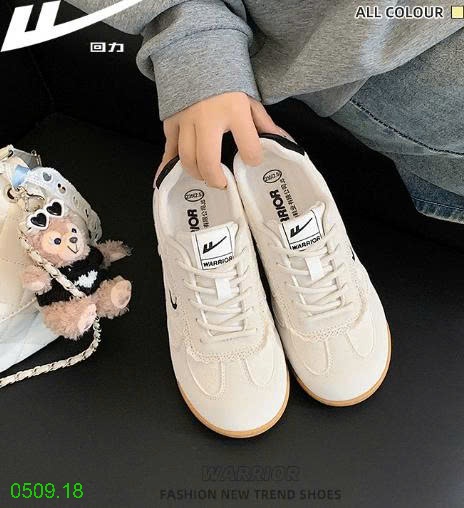 25HA0509.18 - GIÀY WARRIOR VIỀN REN