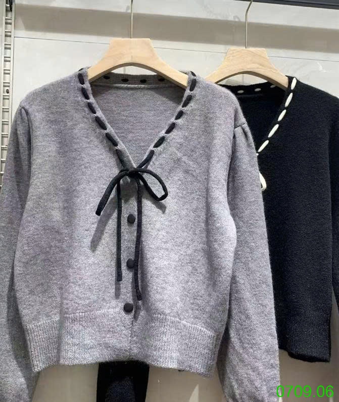 25HA0709.06 - ÁO CARDIGAN DỆT KIM KIỂU NƠ NHỎ KANING