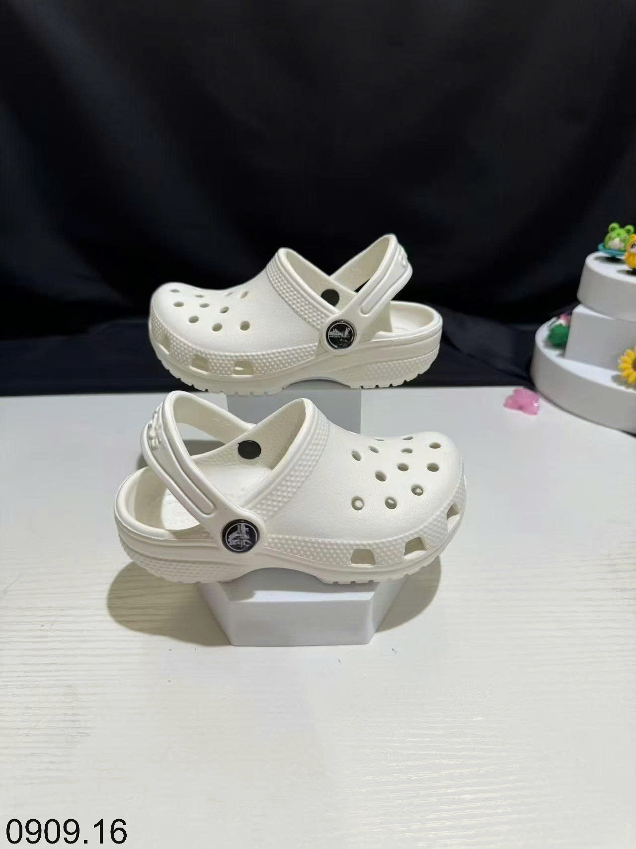 25HA0909.16 - SỤC CROCS CHO BÉ