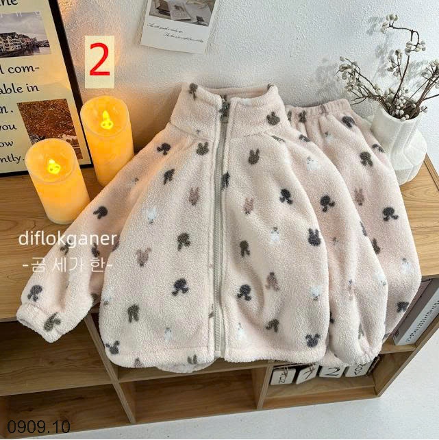 25HA0909.10 - BỘ LÔNG CỪU HOẠT TIẾT KÉO KHÓA CHO BÉ YÊU