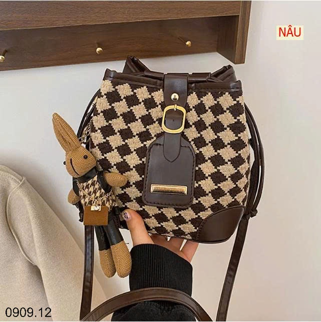 25HA0909.12 - TÚI XÁCH RETRO NỮ