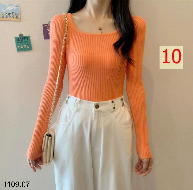 25HA1109.07 - ÁO LEN DỆT KIM CỔ VUÔNG NỮ
