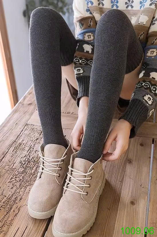 25HA1009.06 - SET 3 ĐÔI TẤT DÀI CHO NỮ