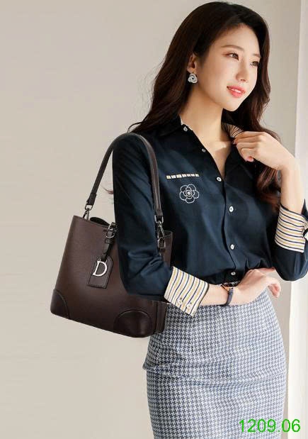 25HA1209.06 - TÚI XÁCH BUCKET PHONG CÁCH MỚI