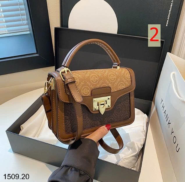25HA1509.20 - TÚI VUÔNG NHỎ CHO NỮ