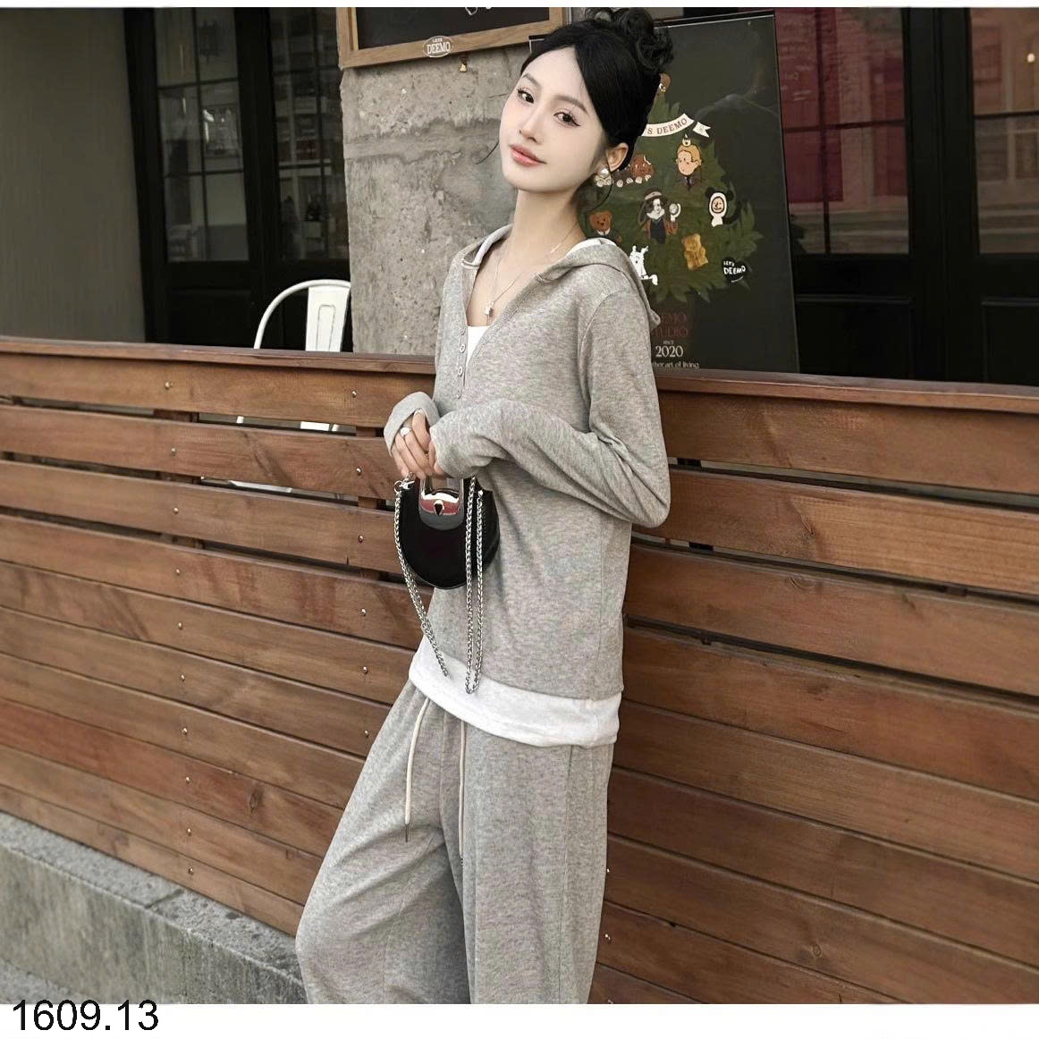25HA1609.13 - BỘ GẠO NẾP CÓ MŨ TRÙM ĐẦU CHO NỮ