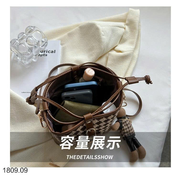 25HA1809.09 - TÚI XÁCH KẺ MẪU MỚI