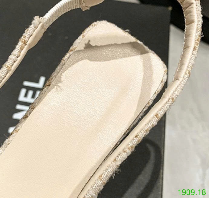 25HA1909.18 - GIÀY CAO GÓT MŨI NHỌN CHANEL KIỂU PHÁP