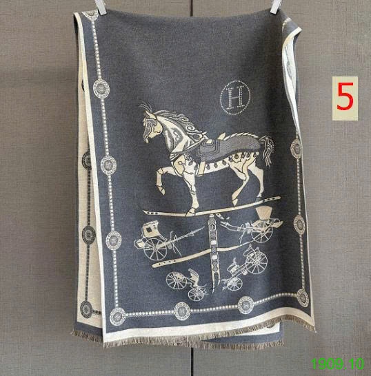 25HA1909.10 - KHĂN QUÀNG CỔ HÌNH NGỰA