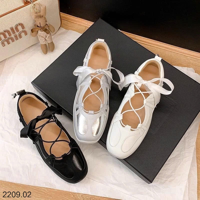 25HA2209.02 - GIÀY THỂ THAO BA LÊ ĐẾ DÀY ĐÍNH NƠ