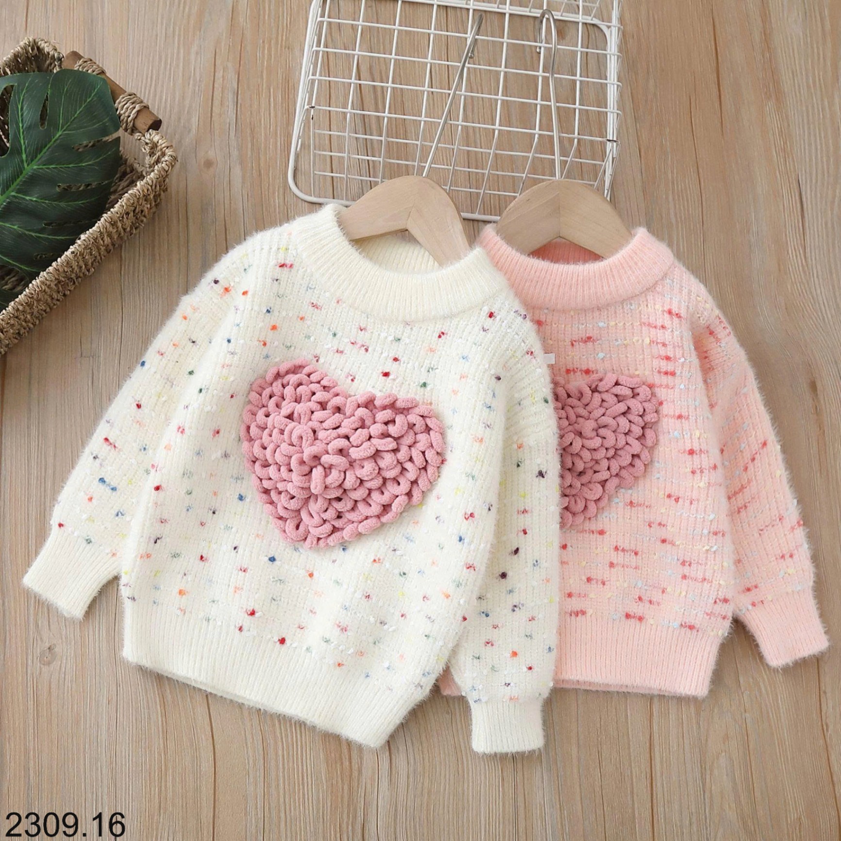 25HA2309.16 - ÁO LEN DỄ THƯƠNG BÉ GÁI