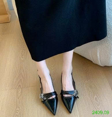 25HA2409.09 - GIÀY SANDAL MŨI NHỌN ĐẾ THẤP