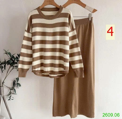 25HA2609.06 - SET DỆT KIM KẺ CHÂN VÁY NỮ