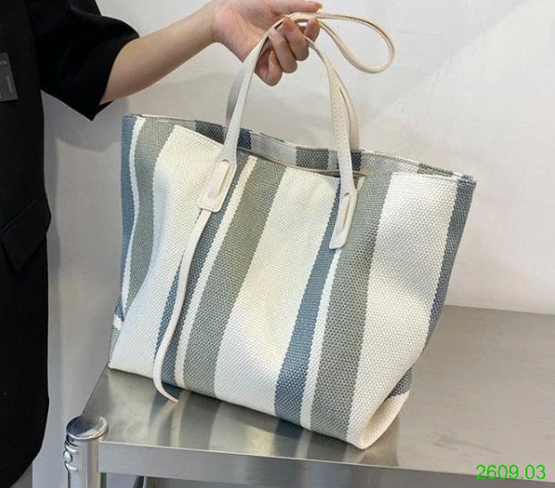 25HA2609.03 - TÚI TOTE KẺ