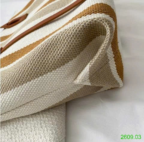 25HA2609.03 - TÚI TOTE KẺ