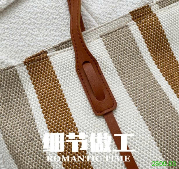 25HA2609.03 - TÚI TOTE KẺ
