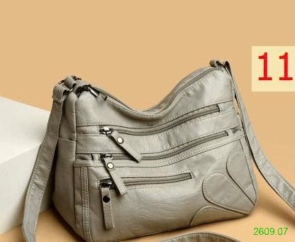 25HA2609.07 - TÚI XÁCH DA MỀM TRUNG NIÊN