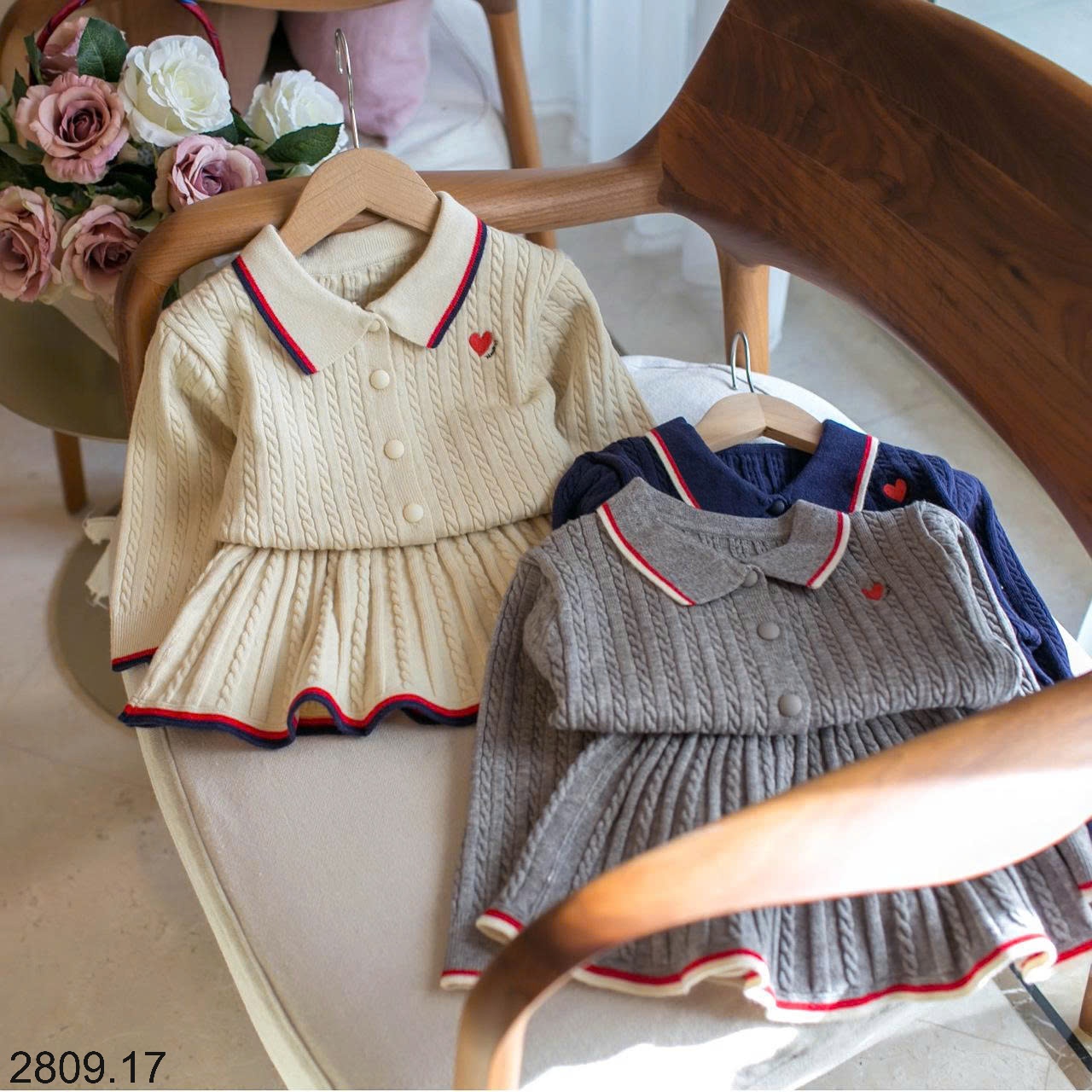 25HA2809.17 - SET VÁY LEN CHO BÉ