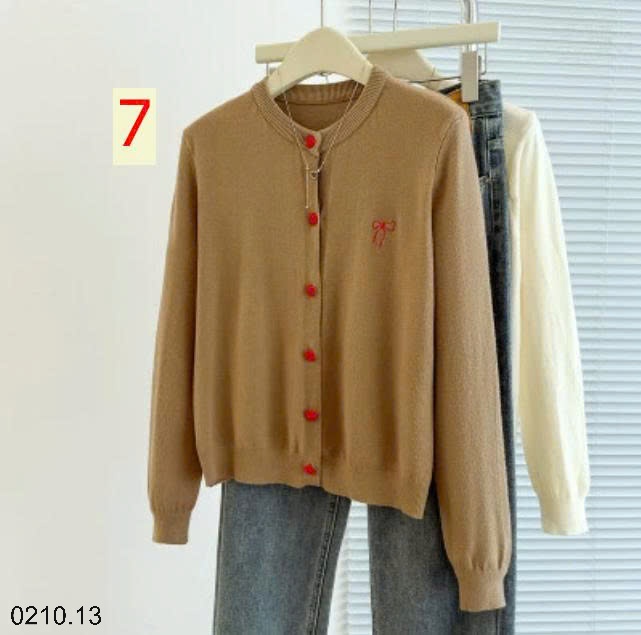 25HA0210.13 - ÁO CARDIGAN THÊU NƠ CÚC TIM CHO NỮ