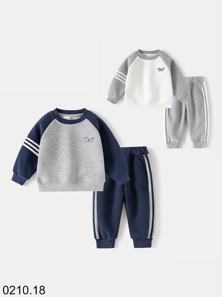 25HA0210.18 - BỘ NỈ WELLKIDS CHO BÉ YÊU