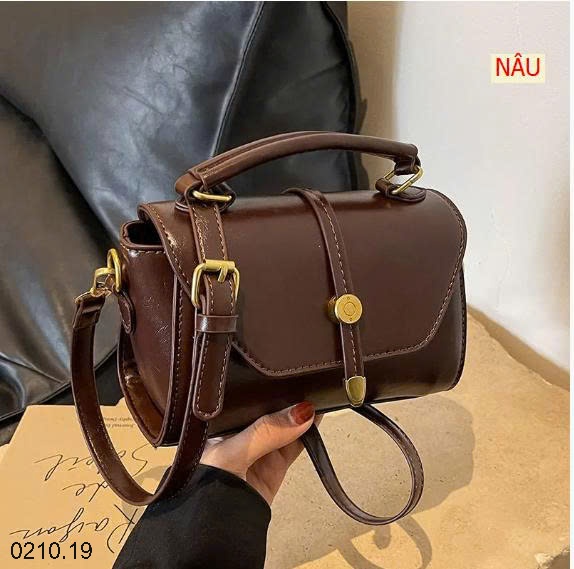 25HA0210.19 - TÚI VUÔNG NHỎ ĐEO VAI