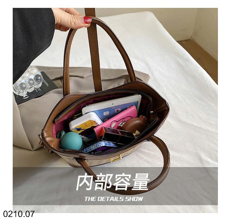 25HA0210.07 - TÚI XÁCH HOẠ TIẾT