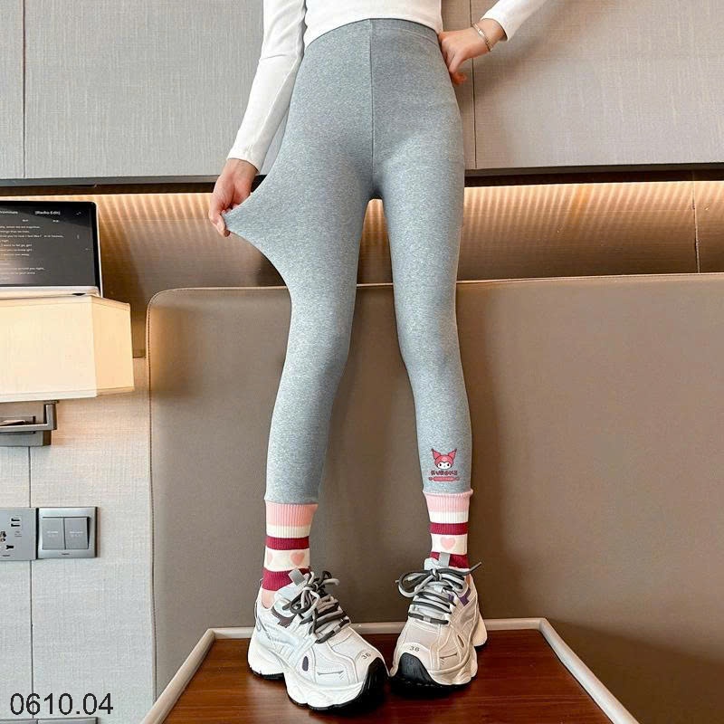 25HA0610.04 - SET 2 QUẦN LEGGING KUROMI BÉ GÁI