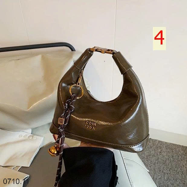 25HA0710.11 - TÚI BÁNH BAO CẦM TAY CHO NỮ