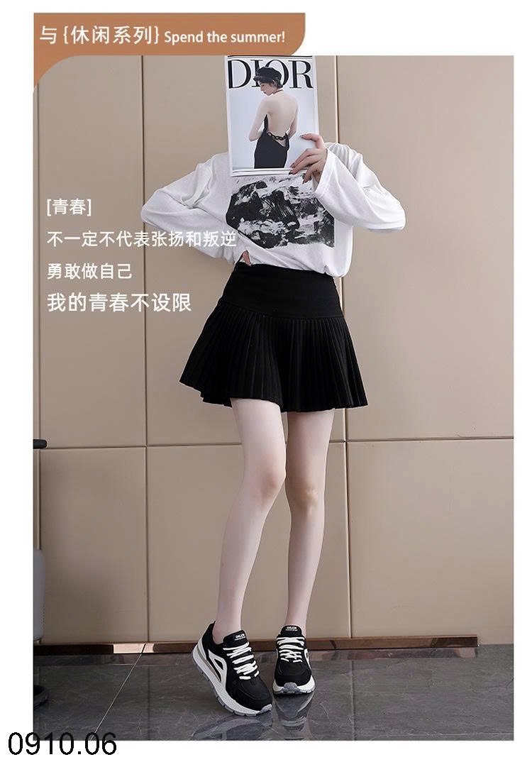 25HA0910.06 - GIÀY THỂ THAO ĐẾ DÀY CHO NỮ