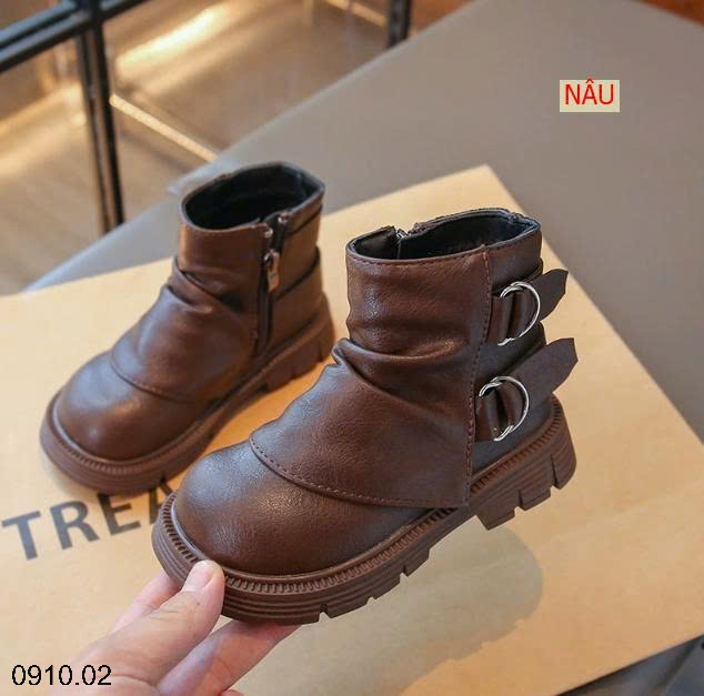 25HA0910.02 - BỐT NGẮN MARTIN BÉ GÁI