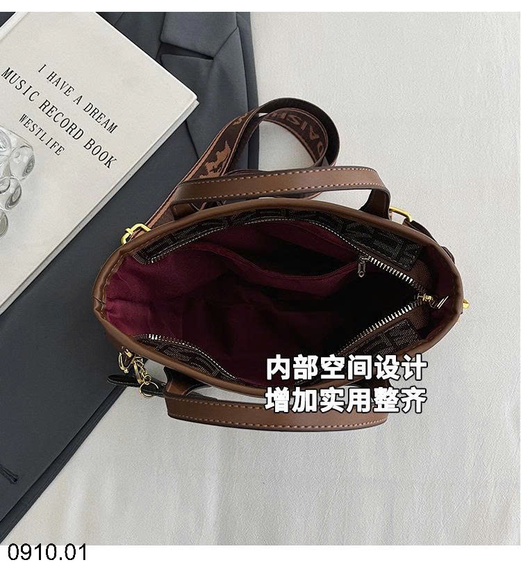 25HA0910.01 - TÚI RETRO ĐEO CHÉO CHO NỮ