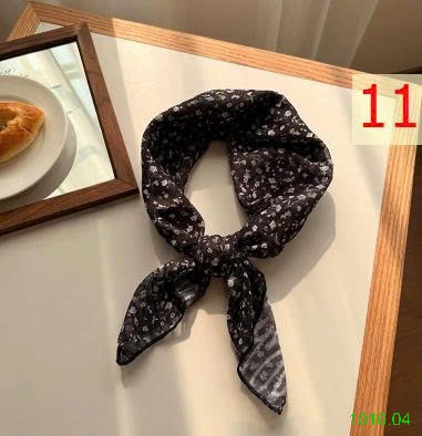 25HA1010.04 - SET 2KHĂN TƠ LỤA HỌA TIẾT