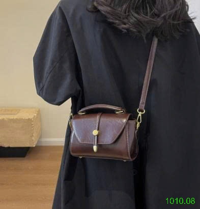 25HA1010.08 - TÚI NICHE RETRO CHO NỮ