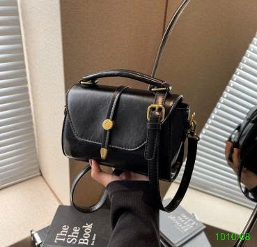 25HA1010.08 - TÚI NICHE RETRO CHO NỮ