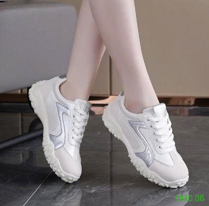 25HA1010.06 - GIÀY THỂ THAO ĐẾ CHỐNG TRƠN TRƯỢT