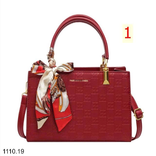 25HA1110.19 - TÚI XÁCH ĐỎ CHO NỮ