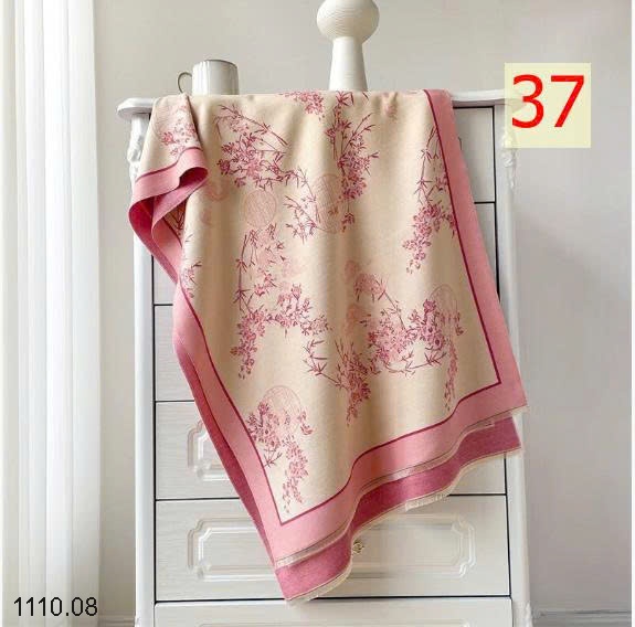 25HA1110.08 - KHĂN LEN HỌA TIẾT BẢN TO