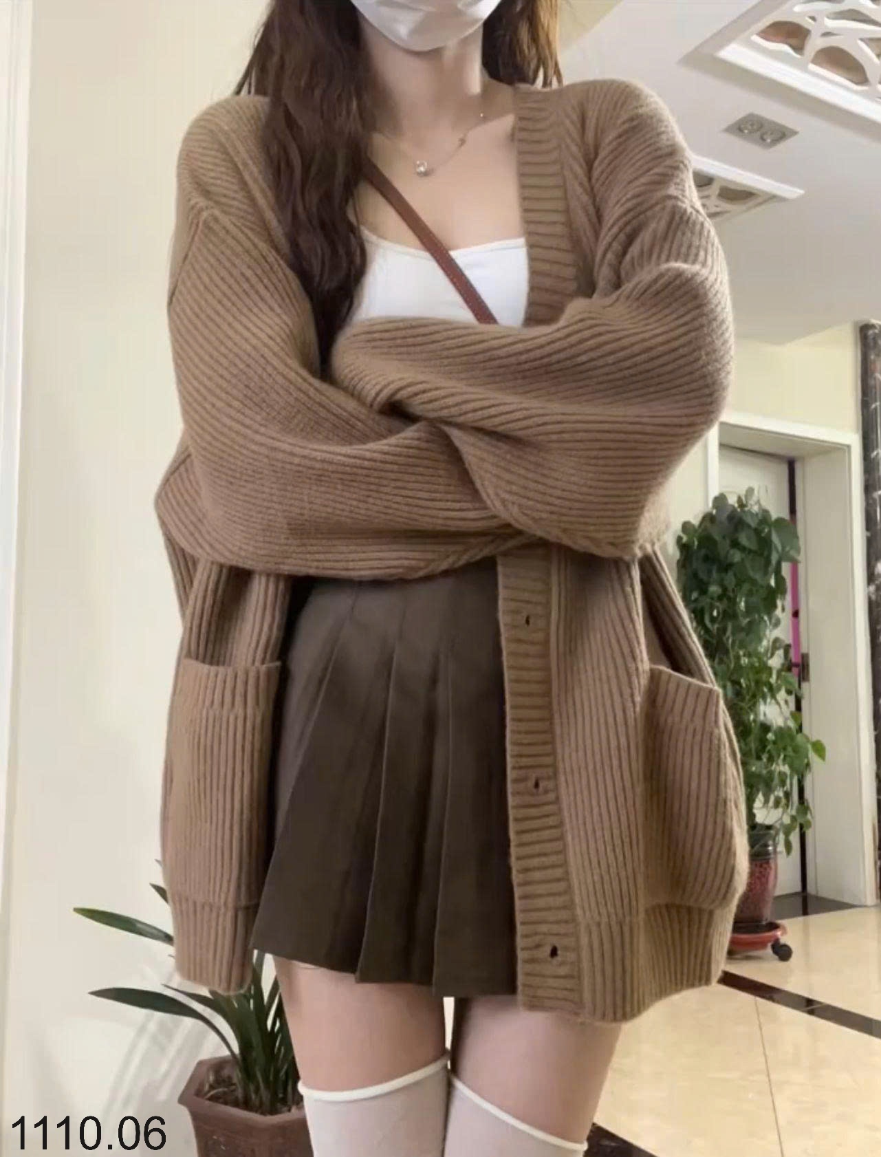 25HA1110.06 - ÁO LEN CARDIGAN CỔ V CHO NỮ
