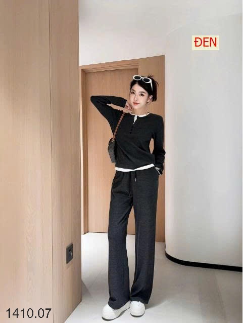 25HA1410.07 - BỘ NỈ THỂ THAO CHO NỮ