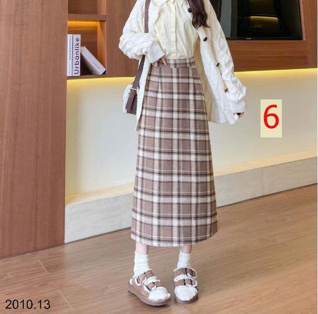25HA2010.13 - CHÂN VÁY LEN KẺ RETRO