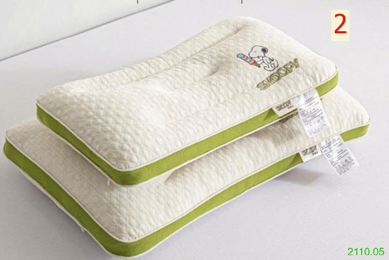 25HA2110.05 - SET 2 GỐI SNOOPY CHO BÉ