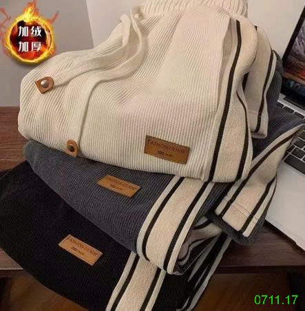 25HA0711.17 - QUẦN NHUNG TĂM ỐNG XUÔNG NAM