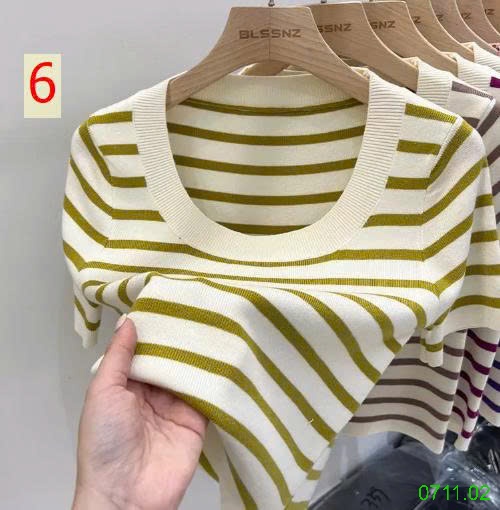 25HA0711.02 - ÁO LEN DỆT KIM TAY NGẮN CỔ VUÔNG