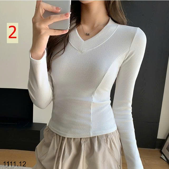 25HA1111.12 - ÁO THUN CỔ TIM NỮ