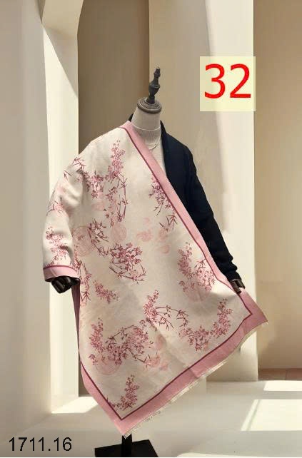 25HA1711.16 - KHĂN CHOÀNG TO CHO NỮ
