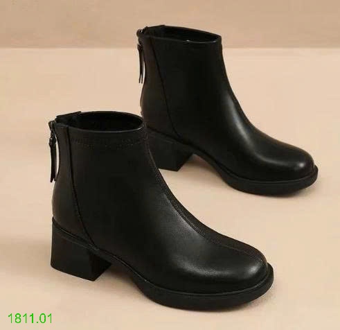 25HA1811.01 - GIÀY BOOT MARTIN GÓT VUÔNG ĐẾ THẤP