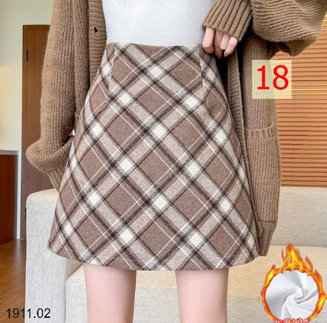 25HA1911.02 - CHÂN VÁY DẠ KẺ CHỮ A